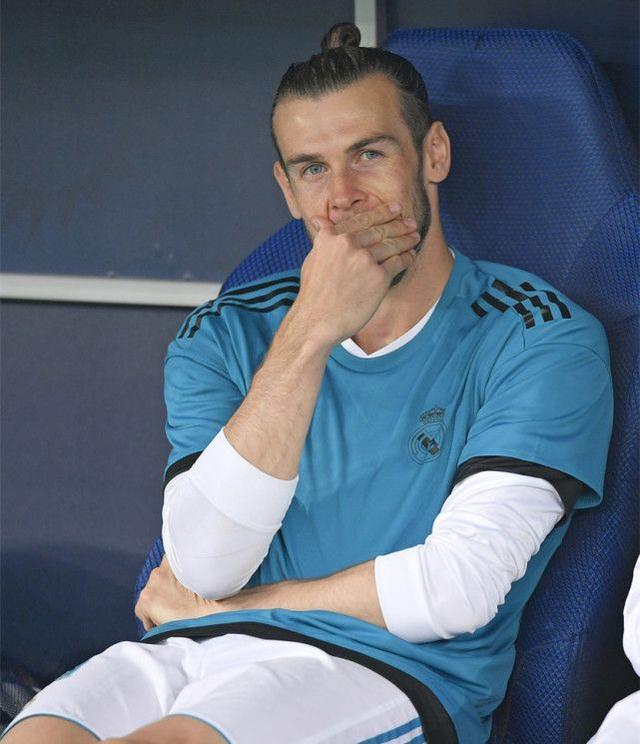 包含欧洲豪门争霸战愈演愈烈，嘈杂声不止的词条