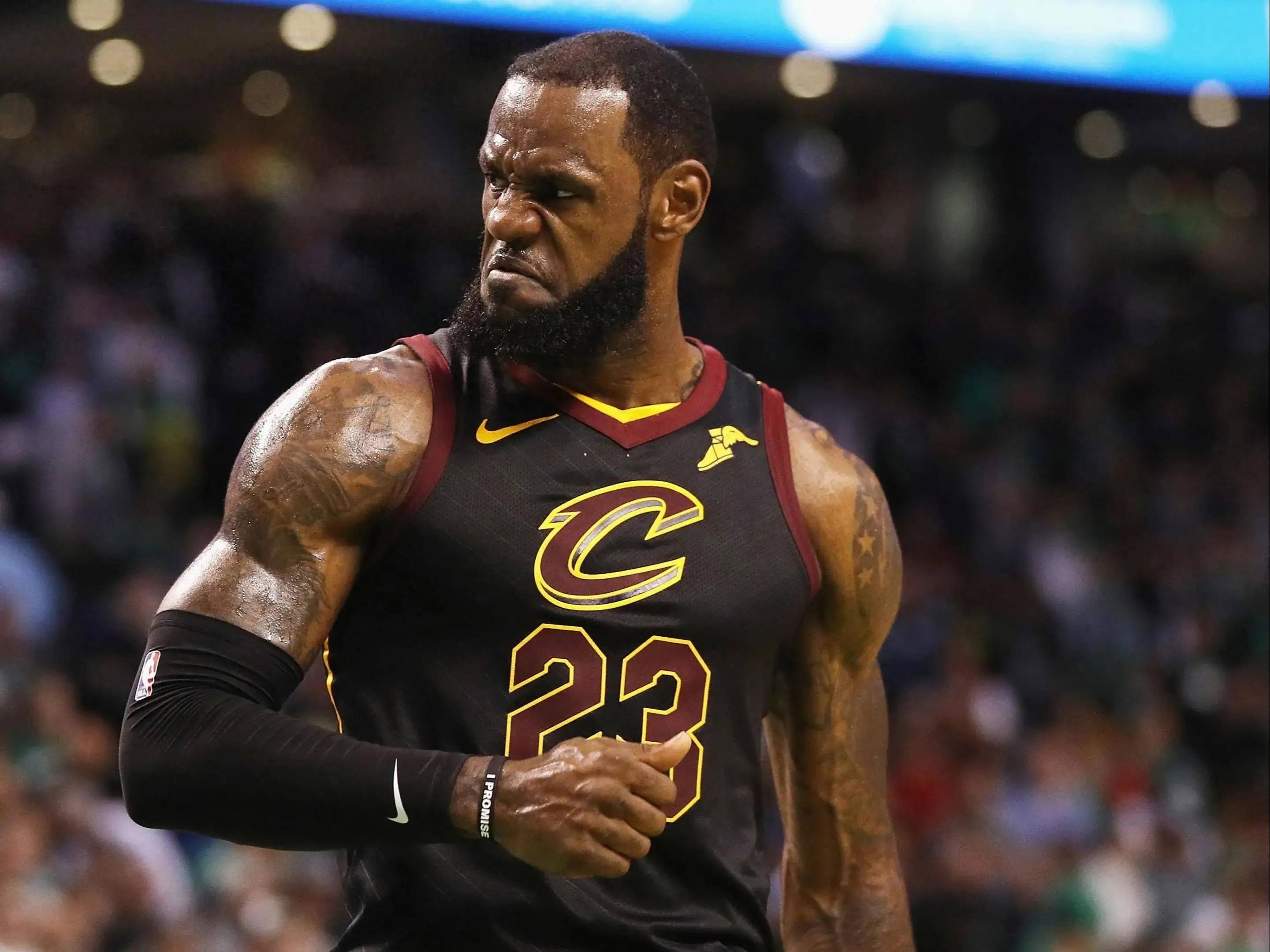 挑战历史记录！球员突破极限勇攀事业巅峰的简单介绍