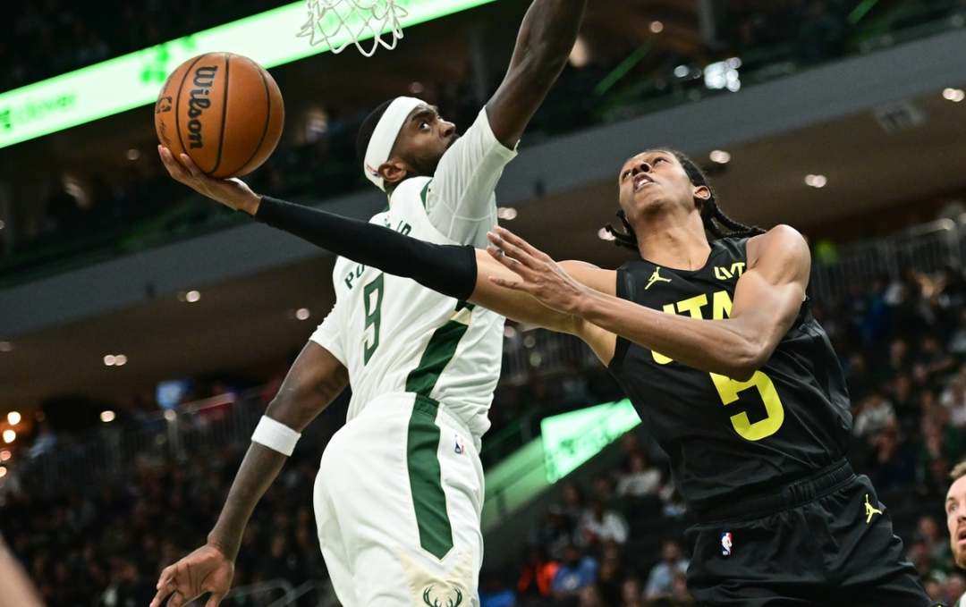 雄鹿队大比分击败对手,表现强劲 雄鹿队大比分击败对手,表现强劲