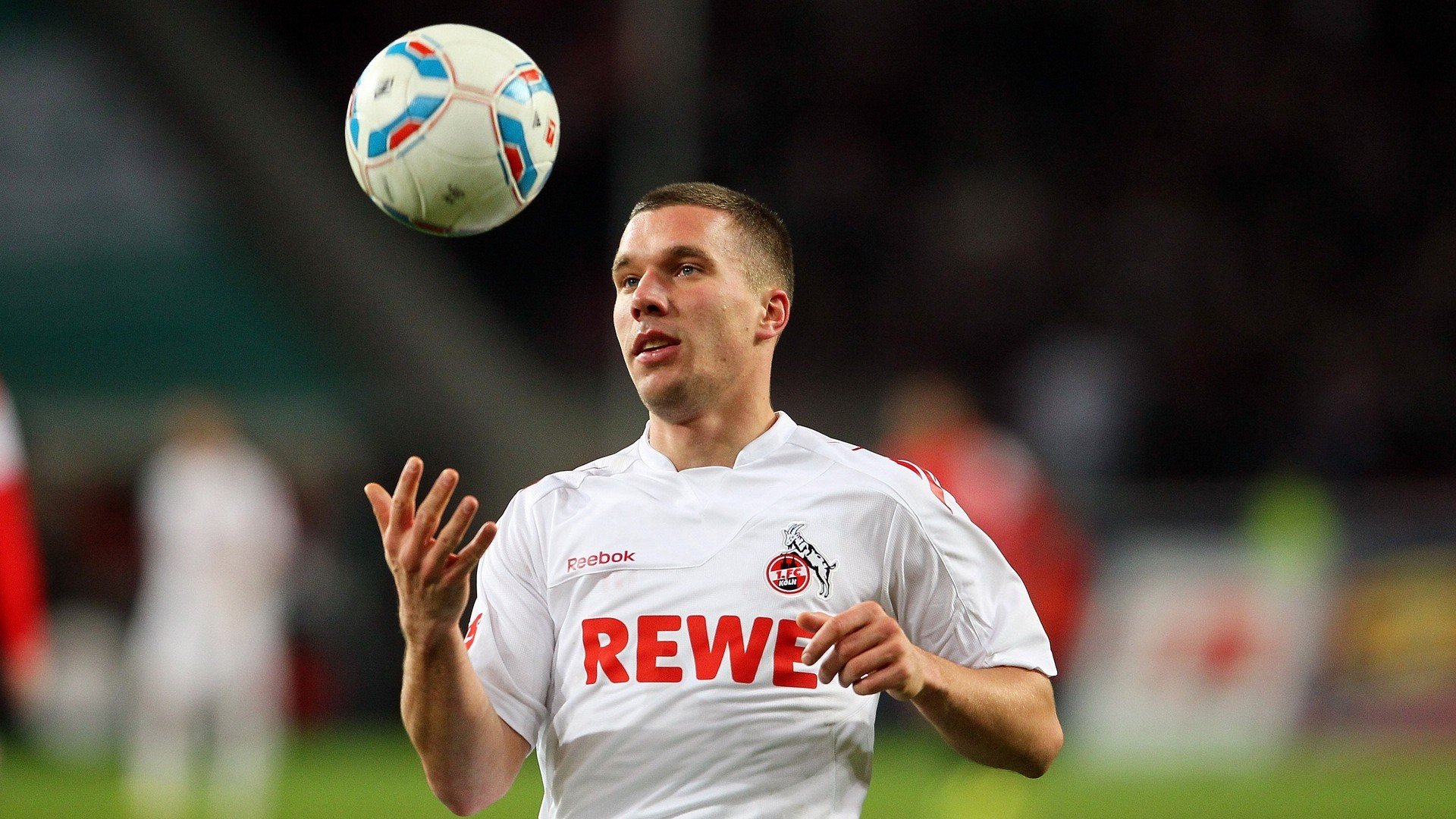 开云体育在线-当美式铁壁遇上意式锋刃，阿圭罗一球定音诠释何为世界级