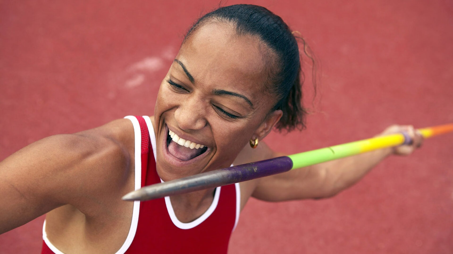 总决赛之夜，霍勒迪的压制级表演如何重塑冠军天平