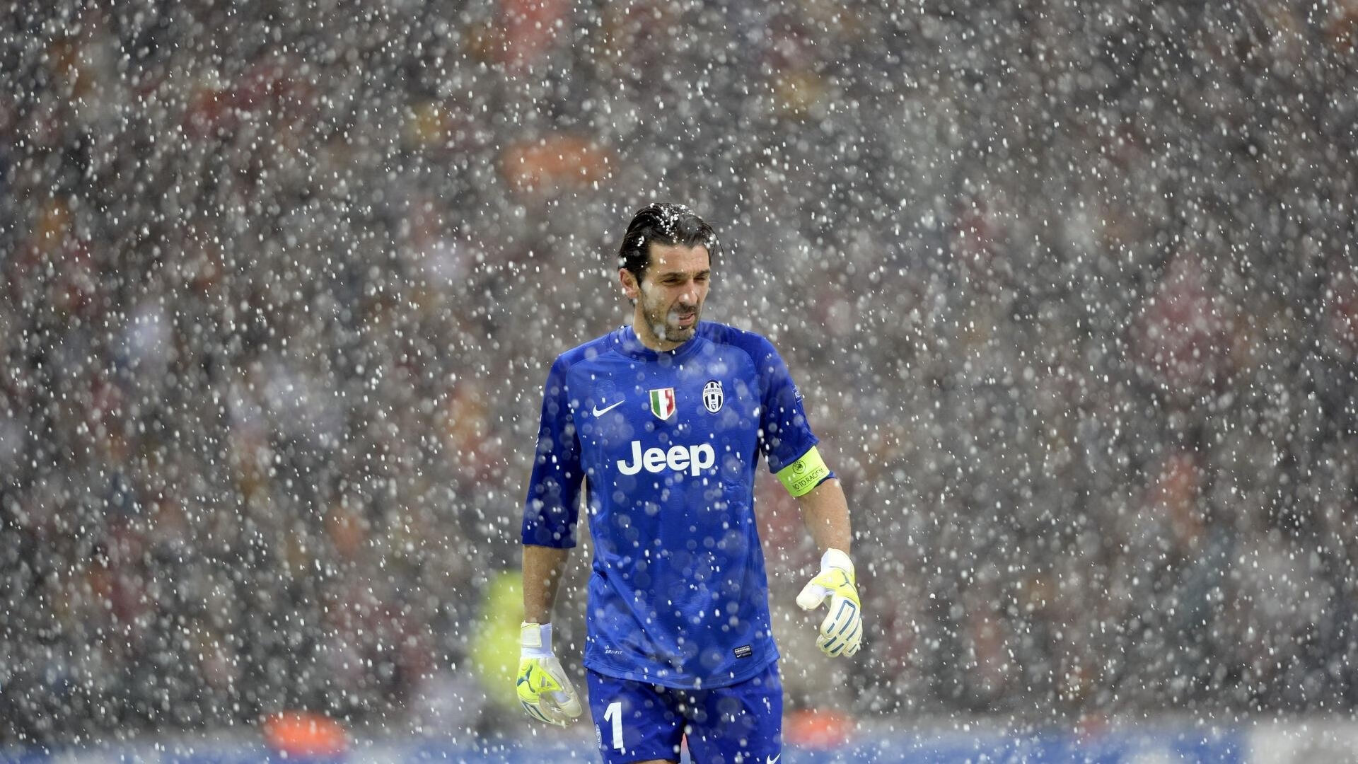 赛道与绿茵场的双重奏鸣，F1街道赛焦点战与德国足球的强势晋级